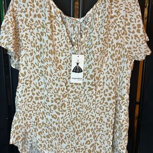 Angashon Cream and Tan Tie Front Relaxed Blouse